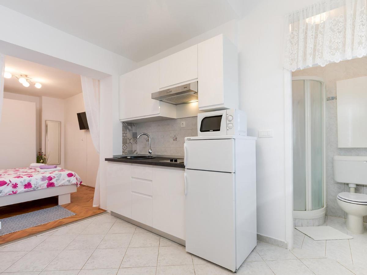 Apartment Manuel Porec Exterior photo