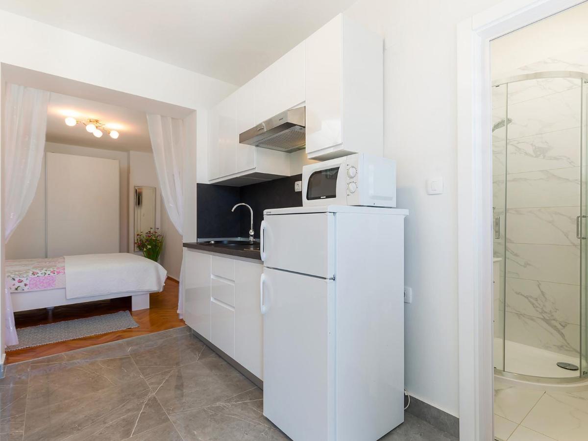 Apartment Manuel Porec Exterior photo