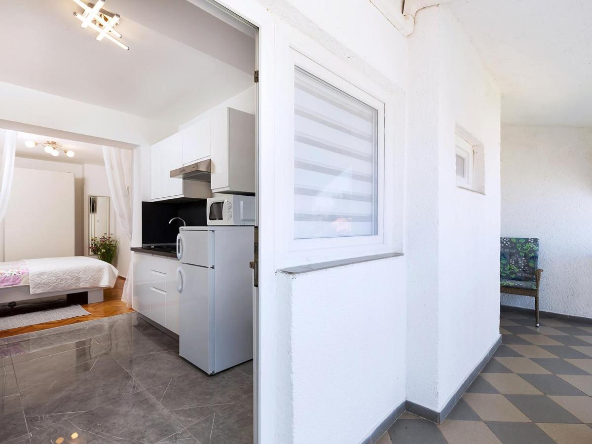 Apartment Manuel Porec Exterior photo